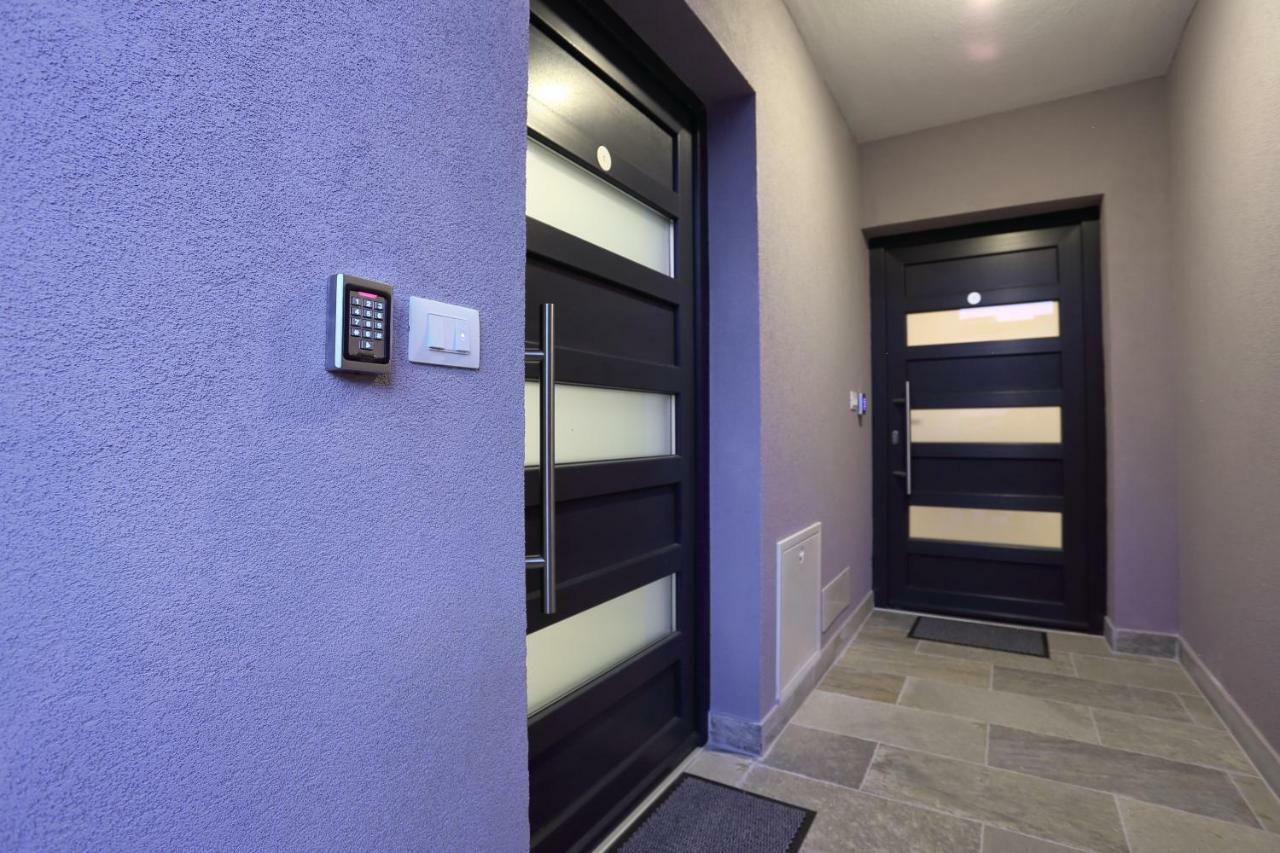 Apartments Bonvenon2Pula Exterior foto
